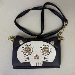 Betsey Johnson Black and Gold Cat Skull Crossbody Bag